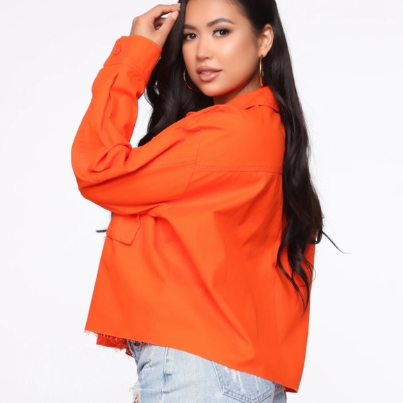 Fashion Nova crop jacket NWT - Picture 3 of 4